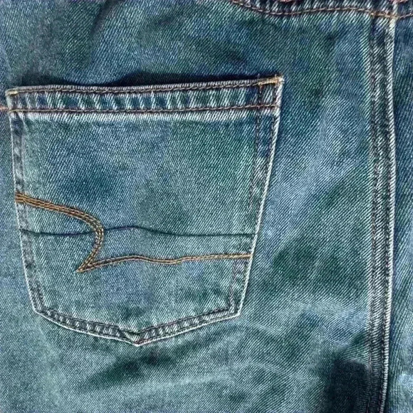 American Eagle AE High Rise Waisted Vintage Mom Jean Size 6R Style #:1083 - Picture 11 of 11